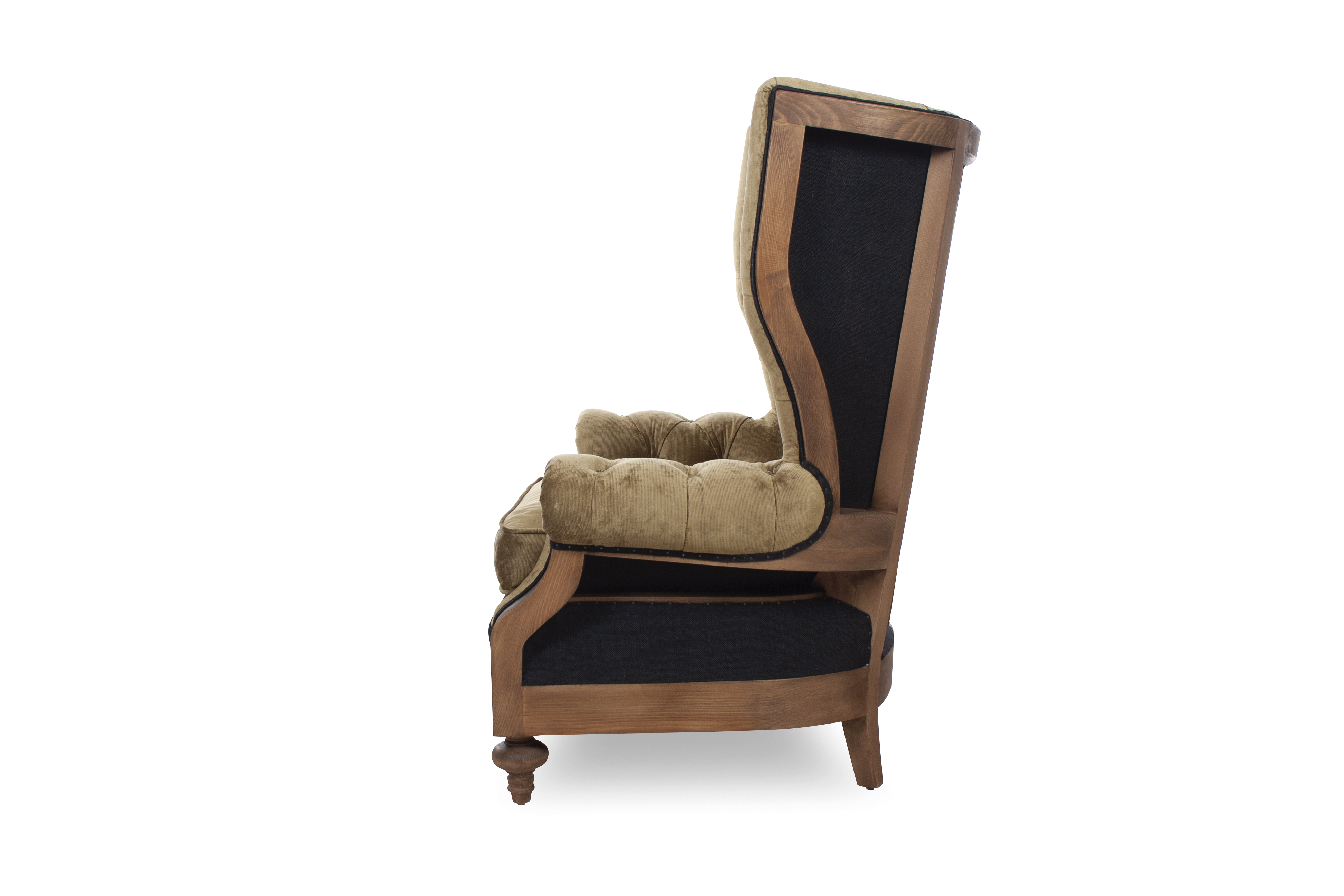 C23-221.1 – Sir Arthur Essence (3)