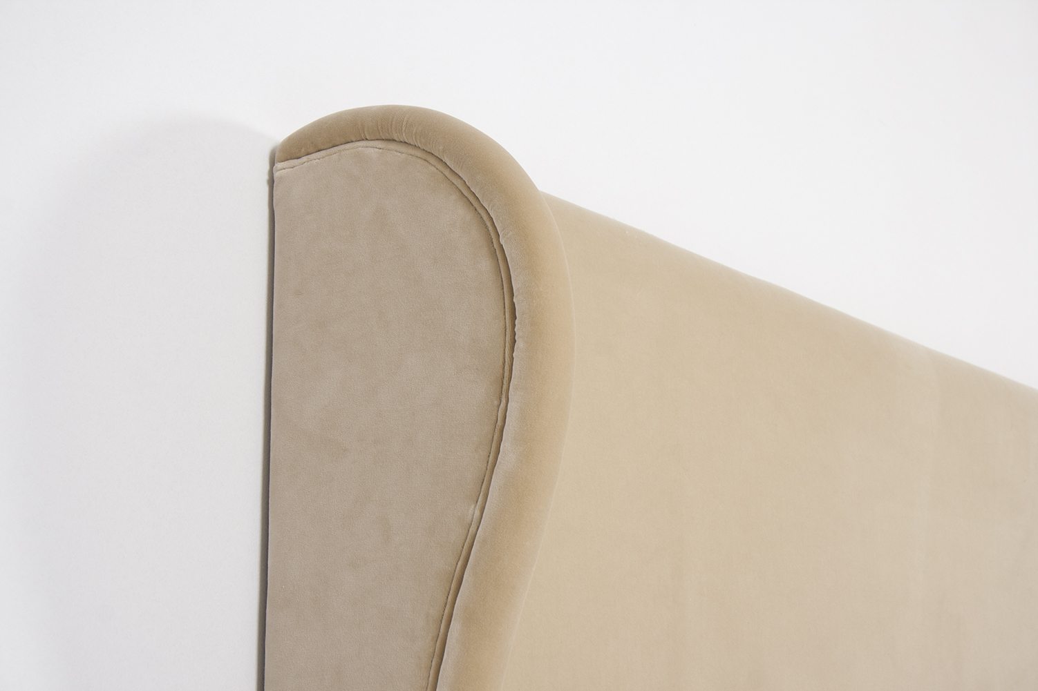 Wings Bed Upholstered Wings Bed by Crearte