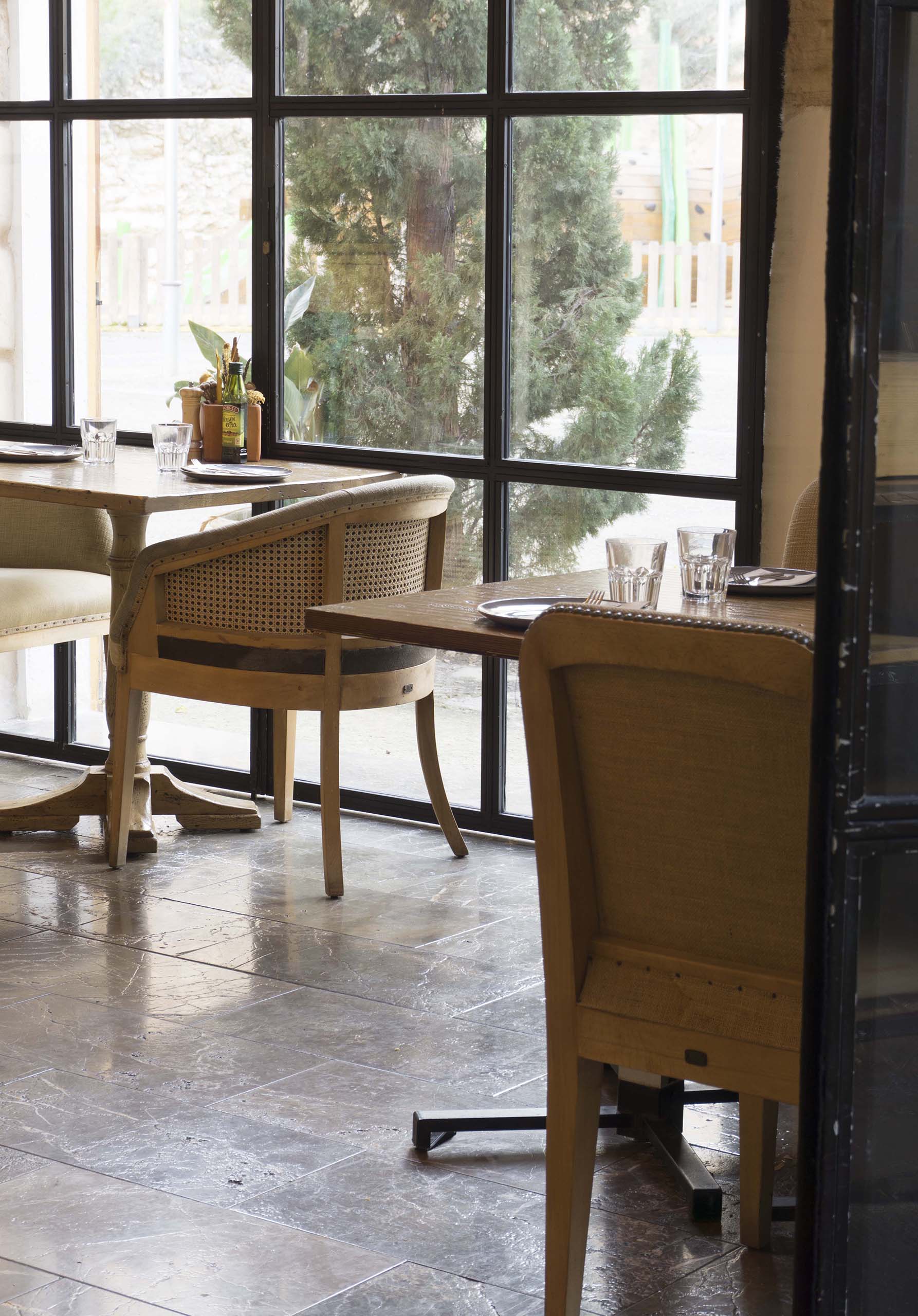 Dilo Restaurant – Crearte Collections 03