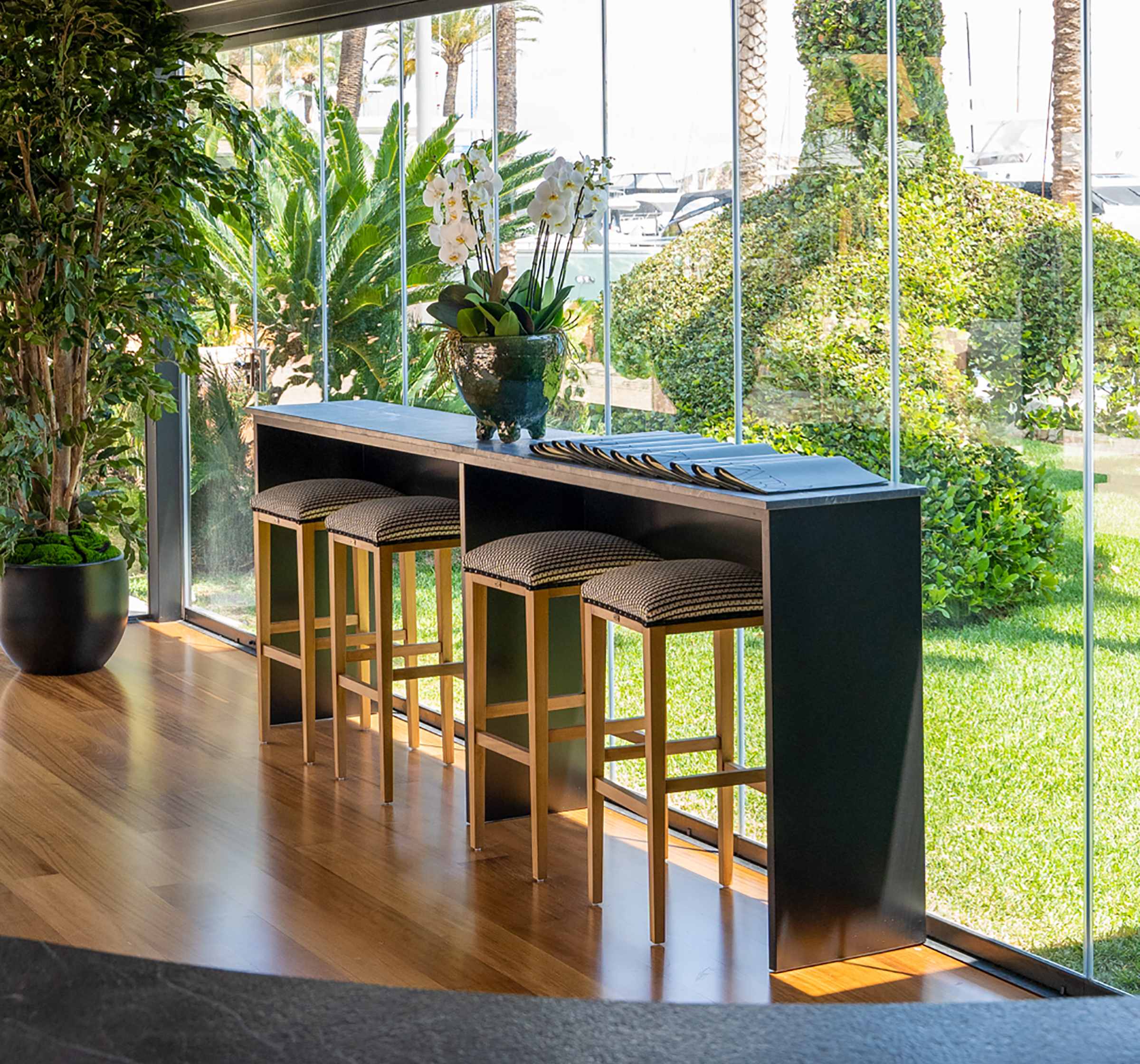 Yara Restaurant – Crearte Collections 05