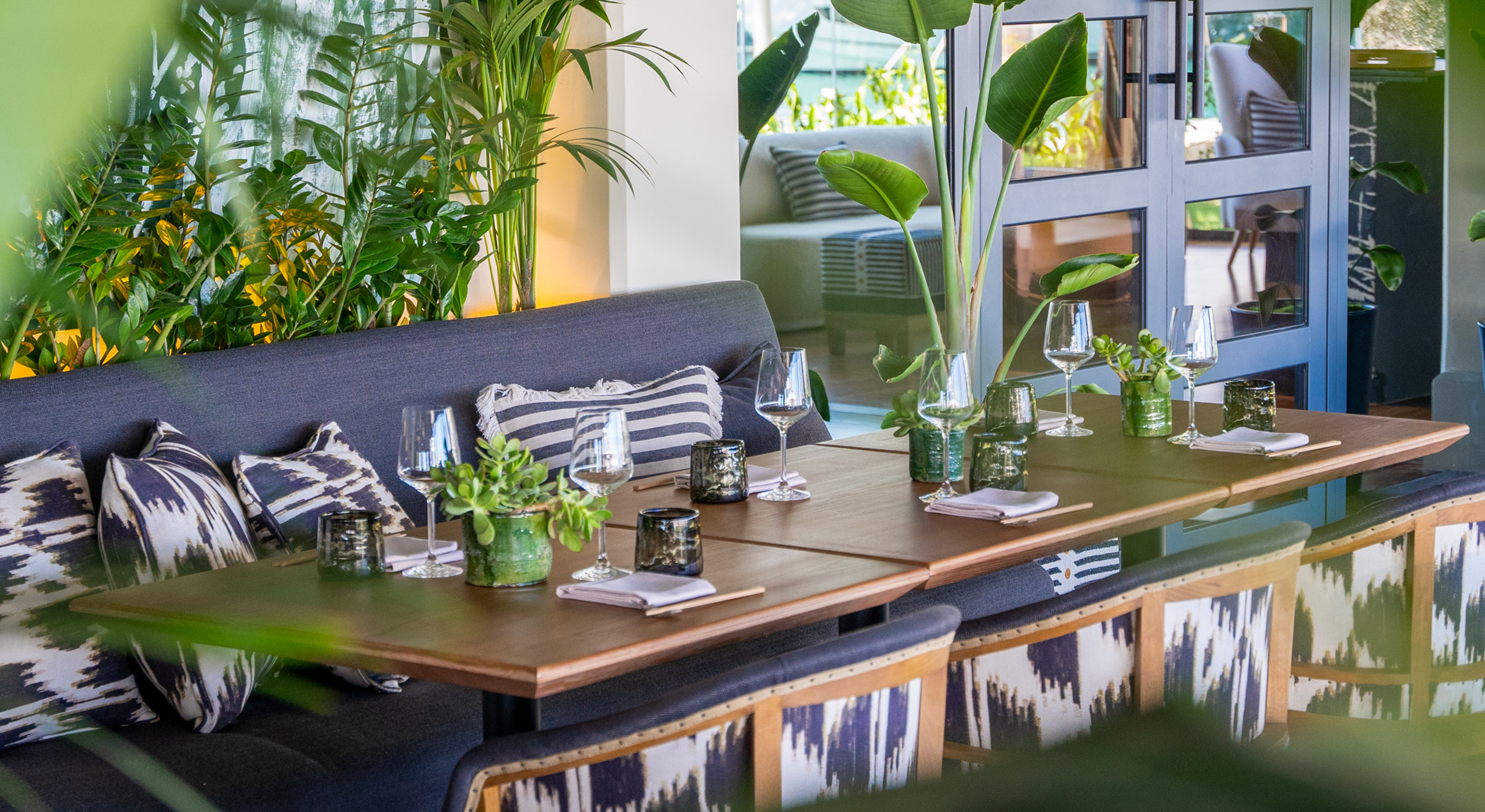 Yara Restaurant – Crearte Collections 06